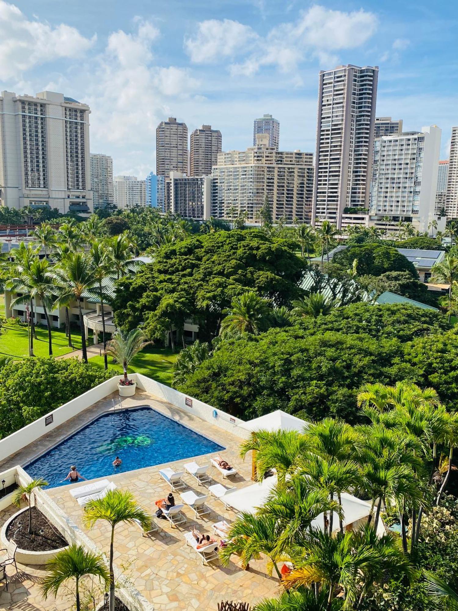 Cozy Studio With Free Parking In Waikiki ホノルル エクステリア 写真