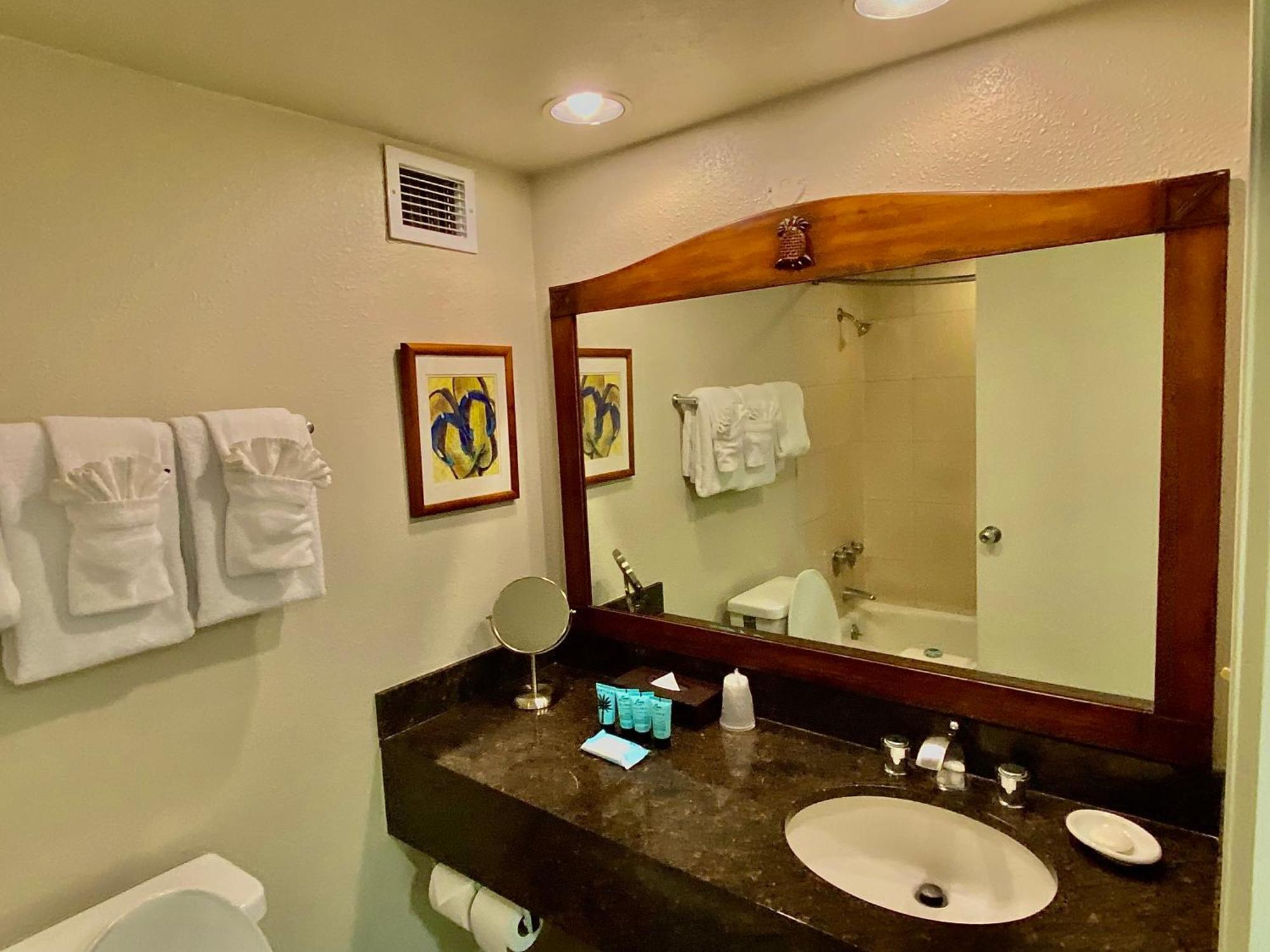 Cozy Studio With Free Parking In Waikiki ホノルル エクステリア 写真